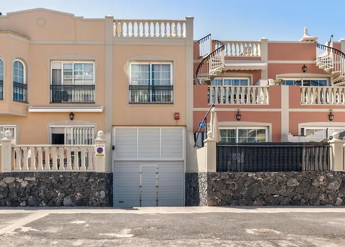 Paraiso J47 Partial Sea View & Sunny Terrace 1b بيت للعطل