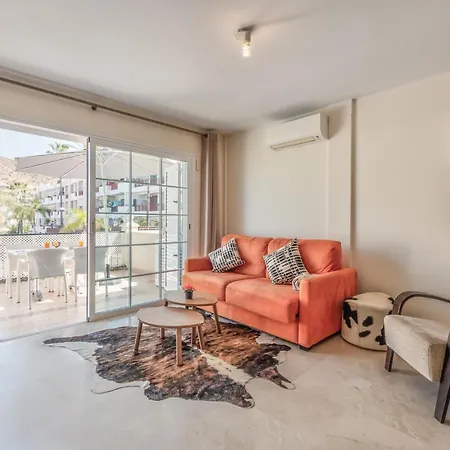 Paraiso J47 Partial Sea View & Sunny Terrace 1b Holiday home *