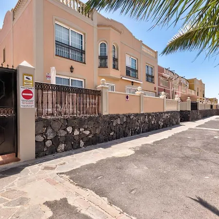 Paraiso J47 Partial Sea View & Sunny Terrace 1b Holiday home *